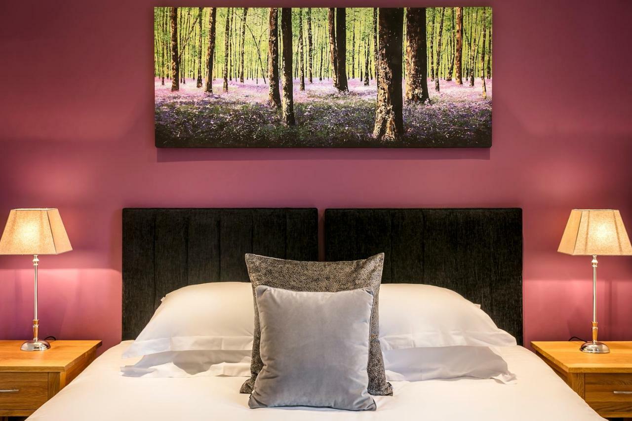 The Lodge @ Carus Green Кендал Екстериор снимка